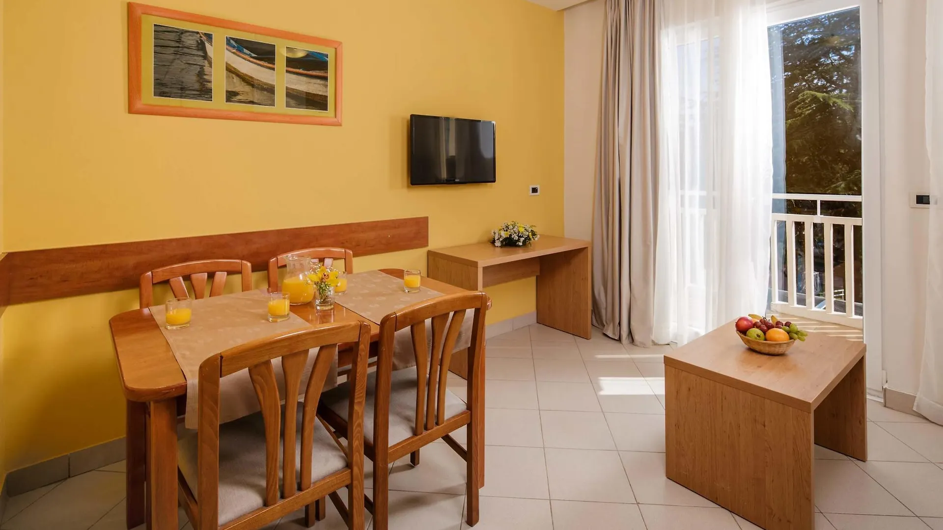 Apartments Katoro Plava Laguna